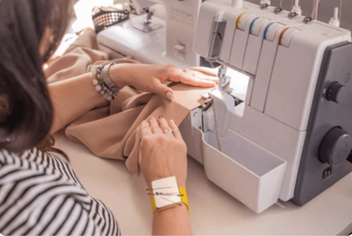 Let’s Compare Cotton vs Bamboo Sleep Sacks’ Moisture Control Ability