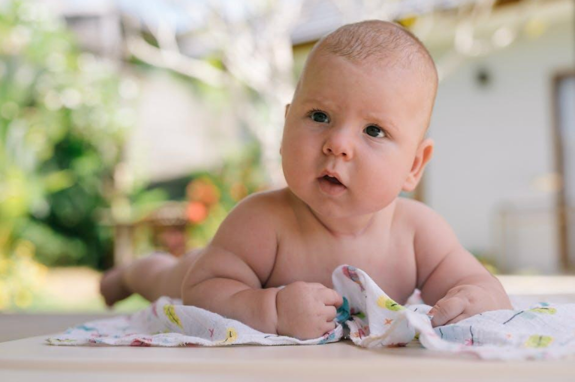 8 Tips on How to Manage Baby's Sensitive Skin and Eczema